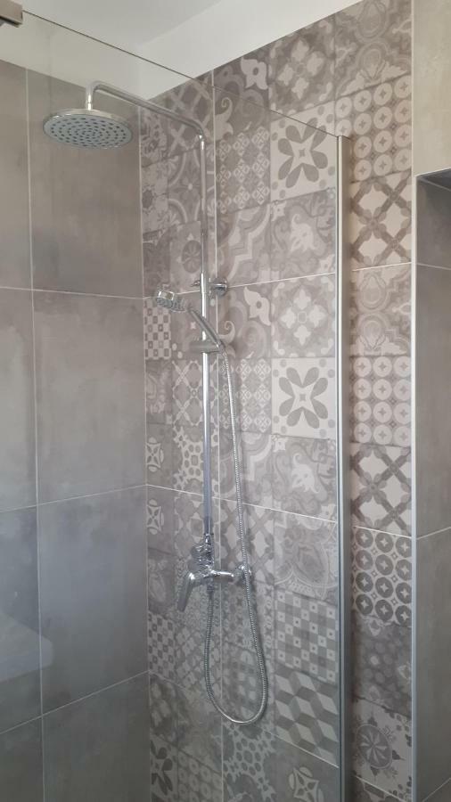 Apartments Julija Преко Экстерьер фото